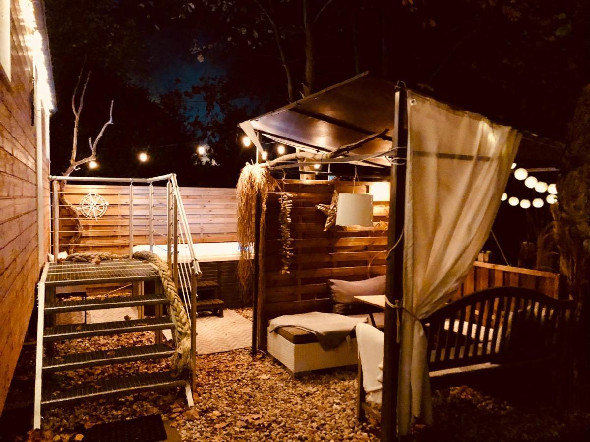 Petershagen-Eggersdorf Zirkuswagen Mit Outdoor Whirlpool Und Garten מראה חיצוני תמונה